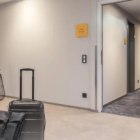 Apart Otel Candlewood Augsburg By Ihg